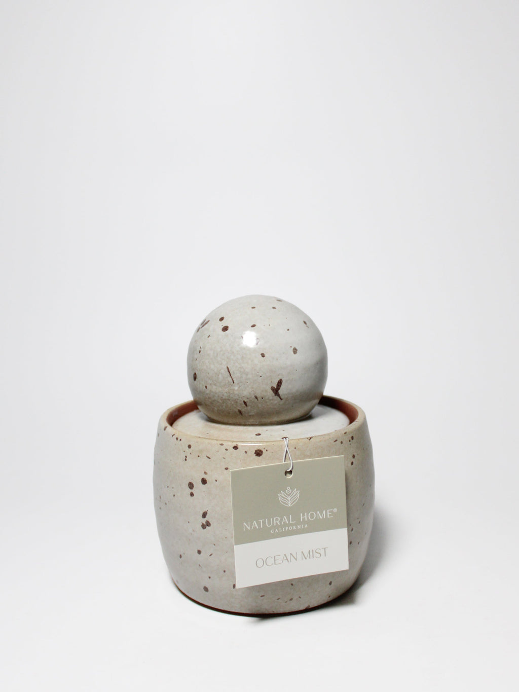 Ocean Mist Natural Home 13 oz scented candle Premium